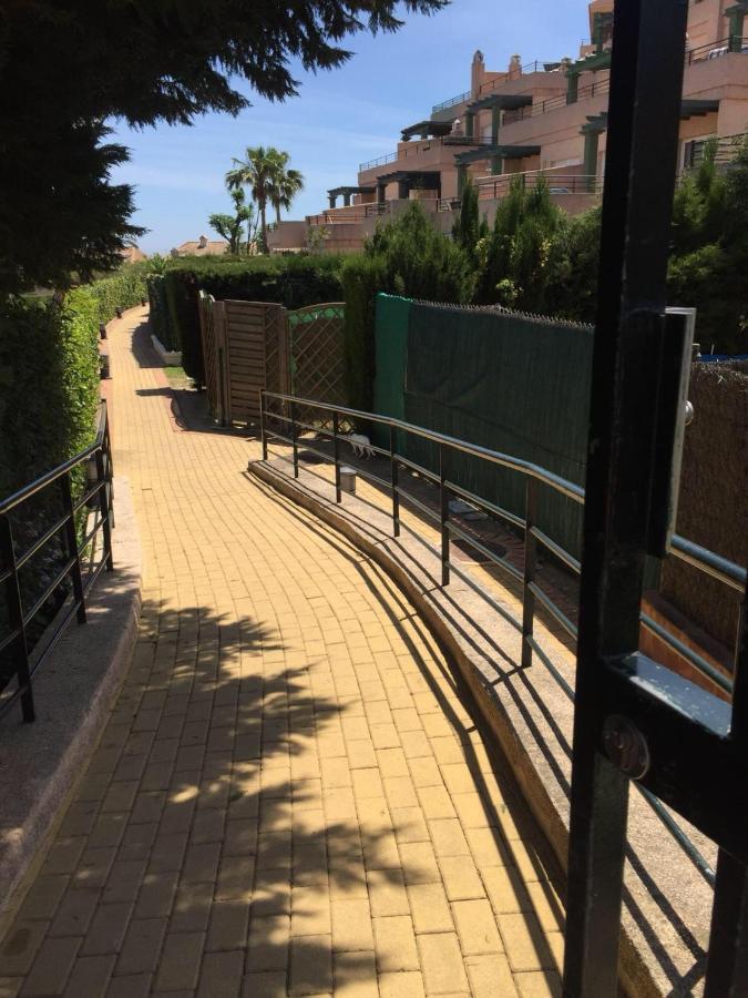 Bonito Apartamento En Alcaidesa Con Piscina Leilighet Eksteriør bilde